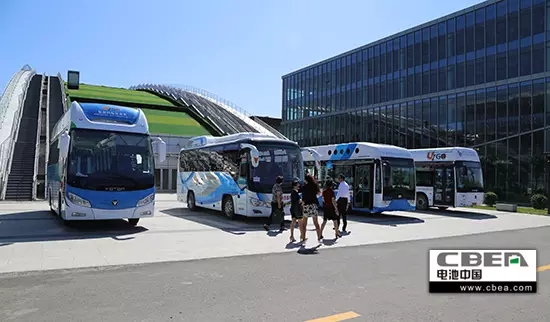 亿华通张家口首台氢燃料电池发动机下线(图2)